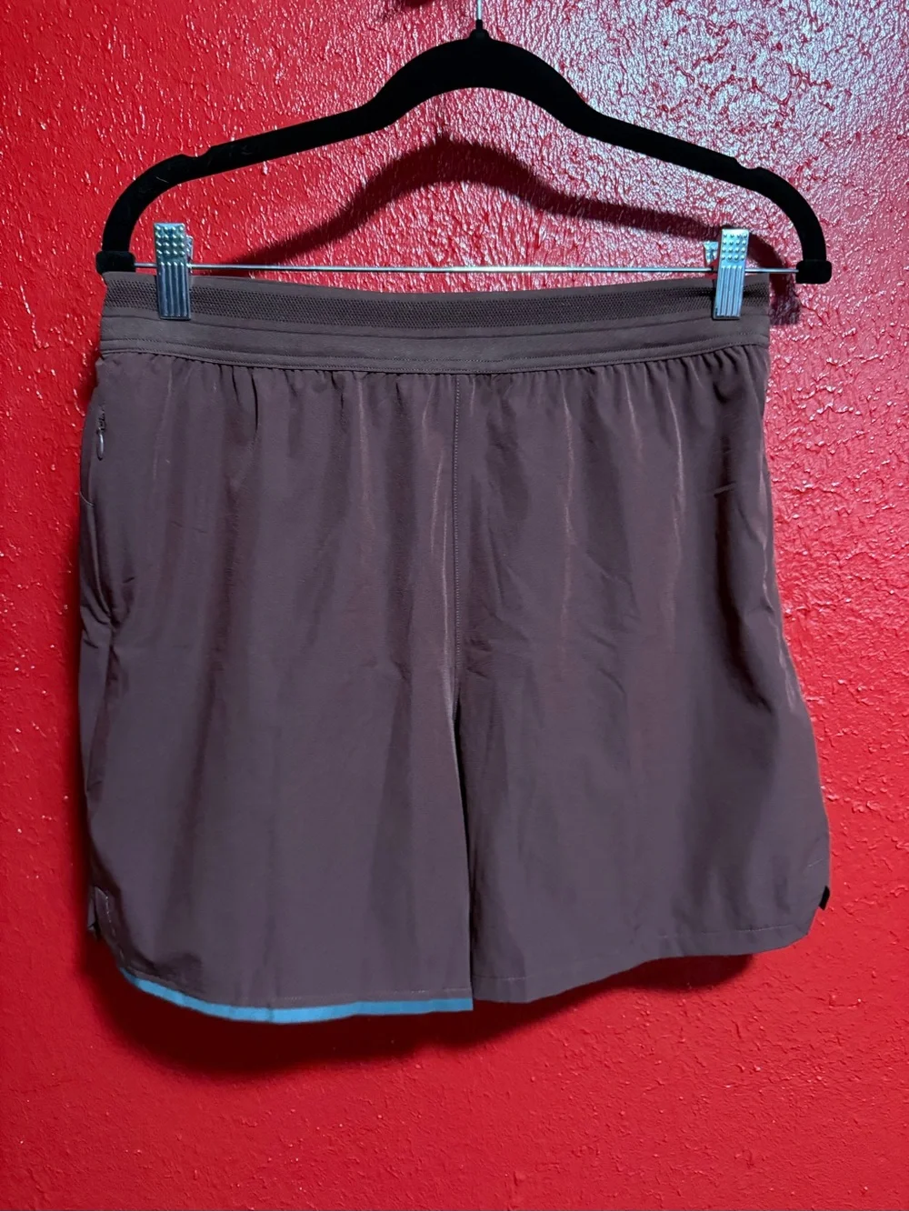 204. NWT Alphalete Men’s Maroon Athletic Shorts